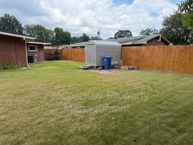 Building Photo - 2918 Emory St