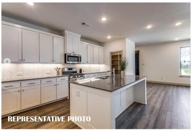 Building Photo - 9015 Scarp Hl Ln