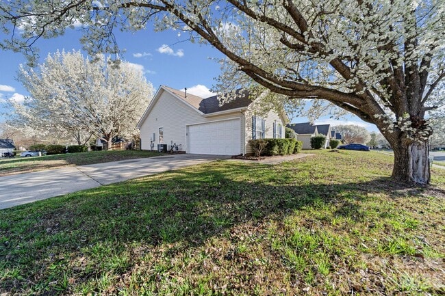 Building Photo - 2300 Genesis Dr