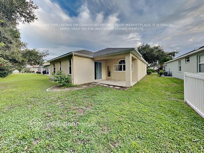 Building Photo - 12227 Winding Woods Way