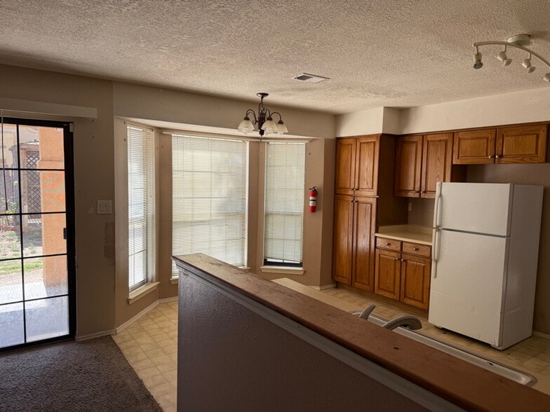 Building Photo - 4524 Lobelia Rd NW