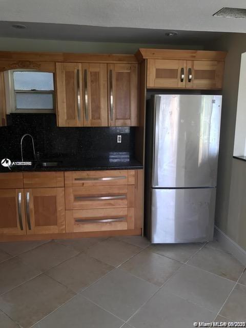 Building Photo - 399 NW 72nd Ave