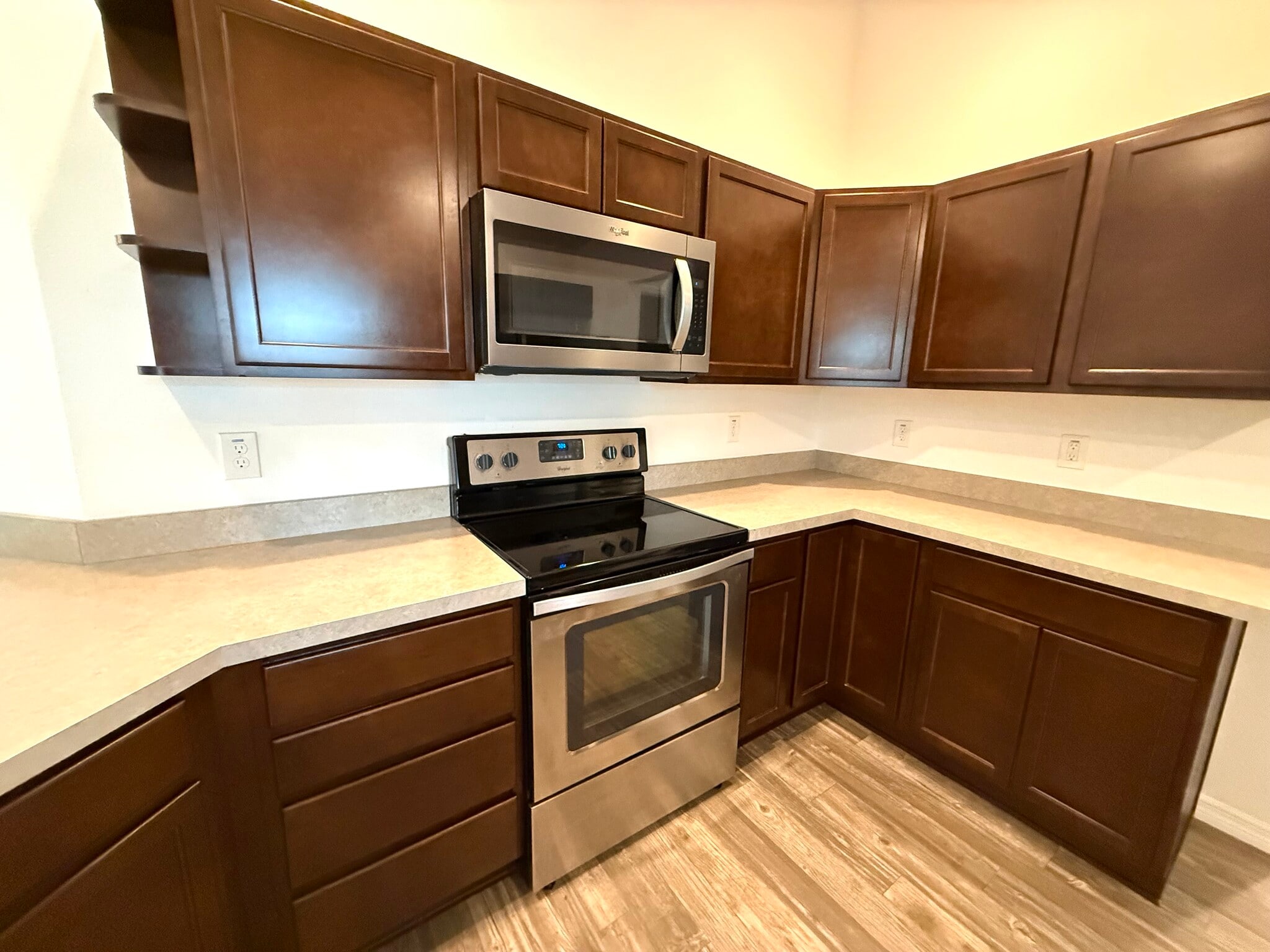 Kitchen - 11190 Hess Way