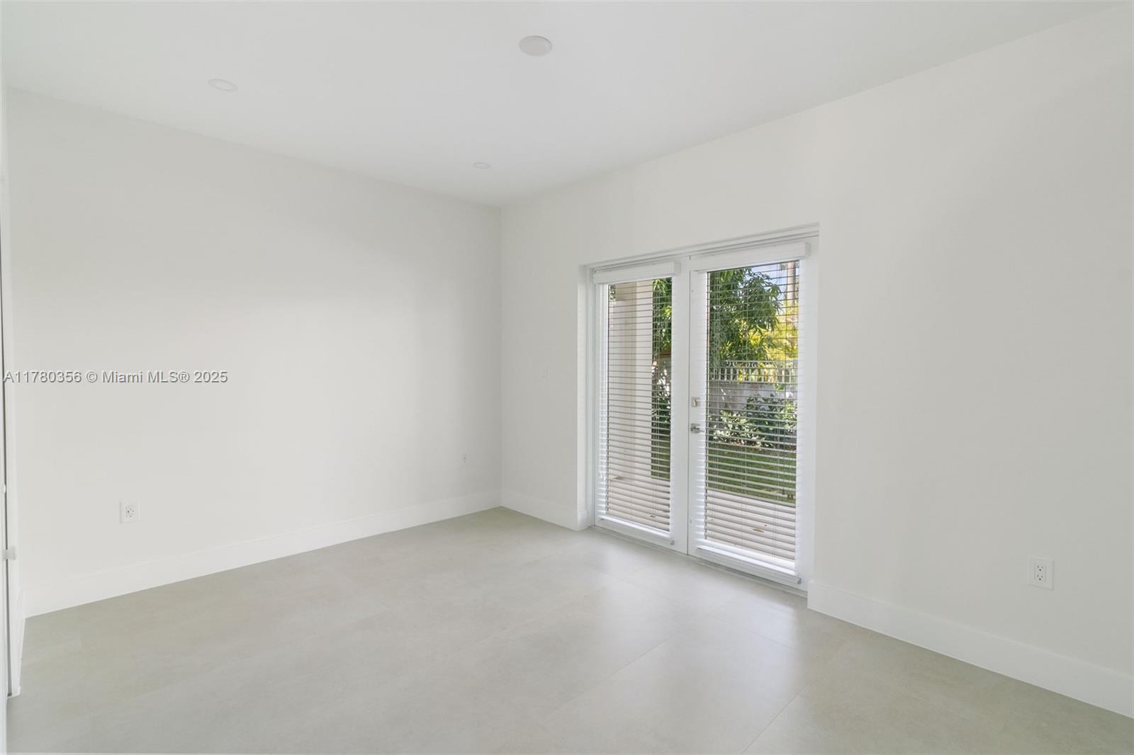 Building Photo - 4767 SW 87th Ct