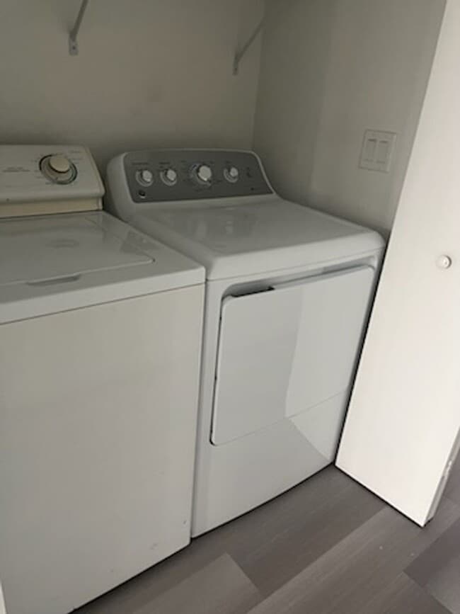 Building Photo - Temp 237