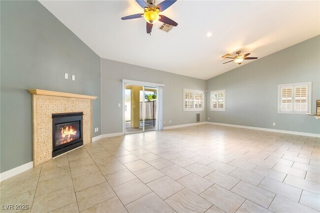 Building Photo - 74 Graythorn Mountain Ct