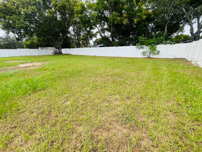 Building Photo - 4243 Deltona Blvd
