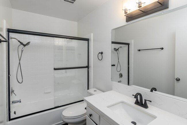 Building Photo - Spacious 3-Bedroom Home with Pool, Jacuzzi...