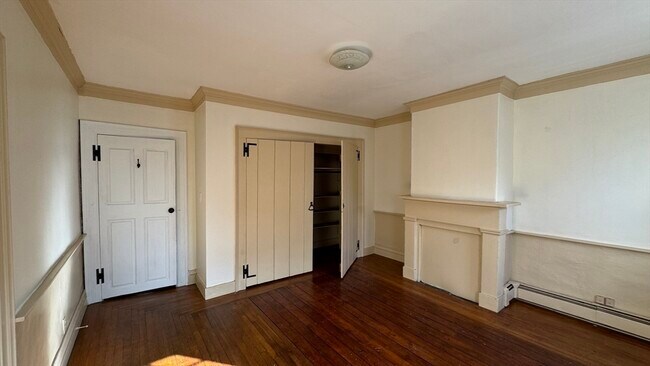 Building Photo - 18 State St