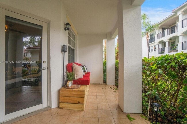 Building Photo - 3145 NE 184th St