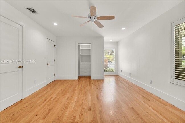 Building Photo - 451 Ridge Rd
