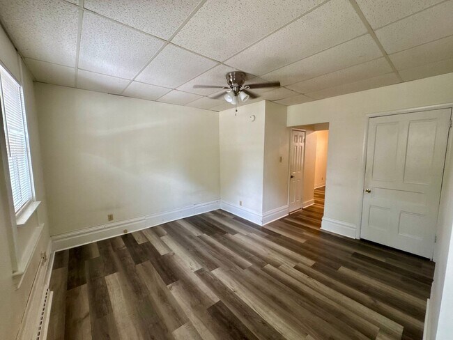 Building Photo - 1509 Hatteras St