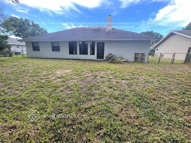 Building Photo - 2112 Jonathan Ln