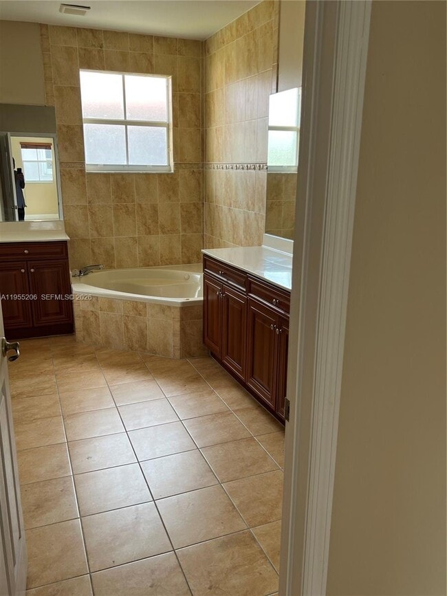 Building Photo - 15389 SW 90th Terrace