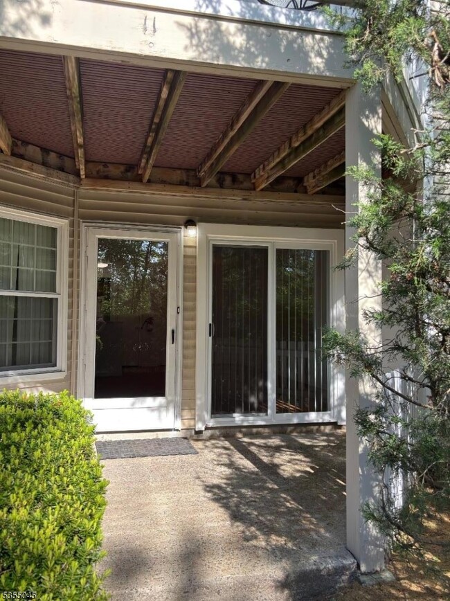 Building Photo - 11 Tansy Ct
