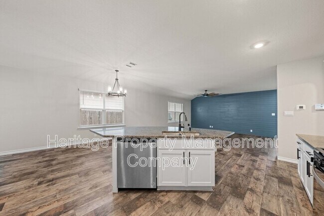 Building Photo - 148 Sage Sparrow