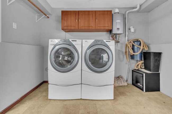 Building Photo - 26404 S Vermont Ave