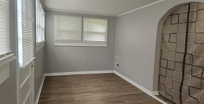 Building Photo - 939 Clay St