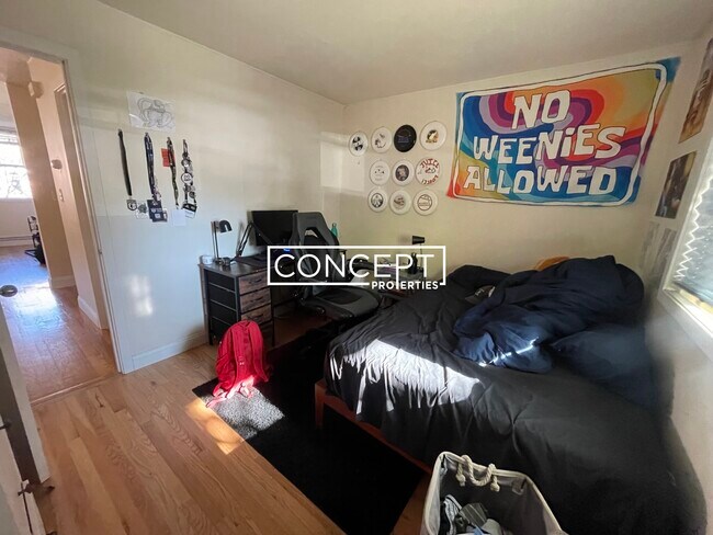 Building Photo - 1430 Tremont St