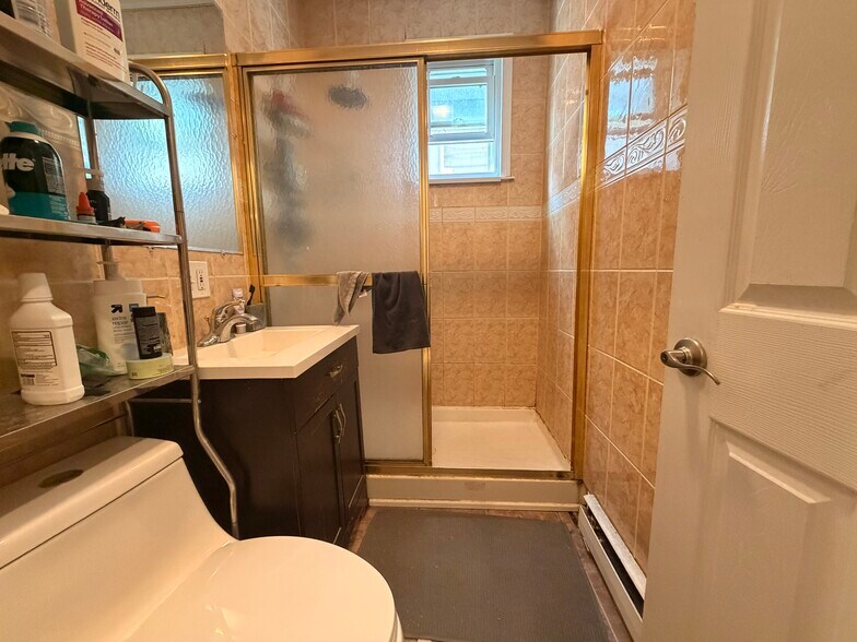 Building Photo - 18 Washburn St