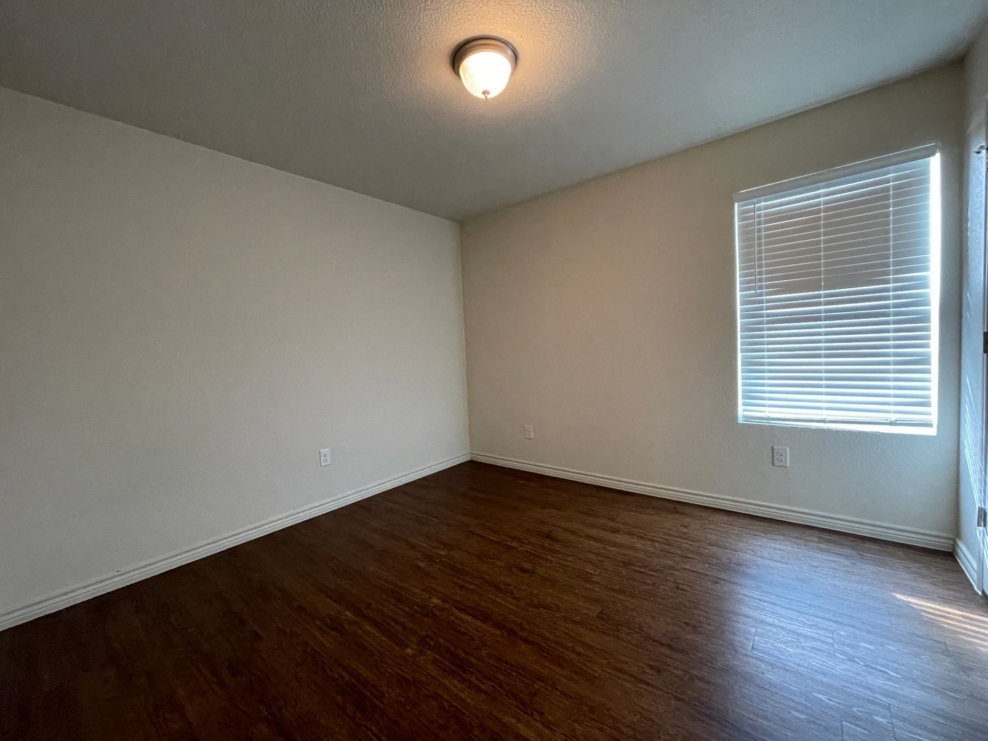 Building Photo - 1525 Justin Lp