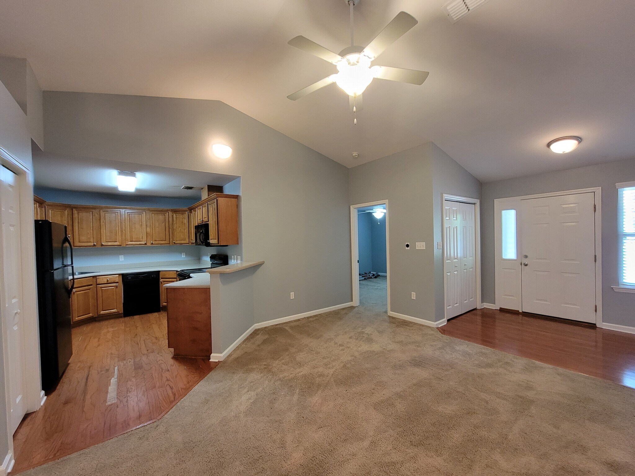 Building Photo - 1659 Quazar Rd