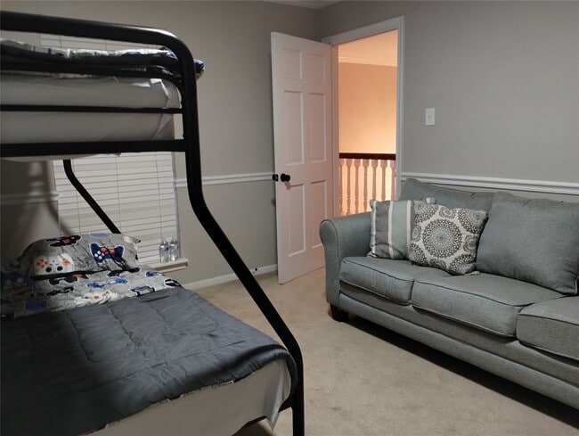 Building Photo - 11338 Bassdale Dr