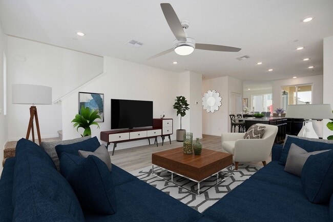 Building Photo - Gorgeous 4 Bedroom 3.5 bath home