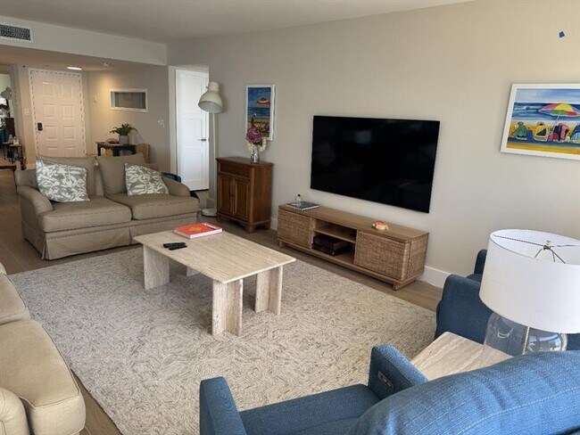 Building Photo - 5000 N Ocean Blvd