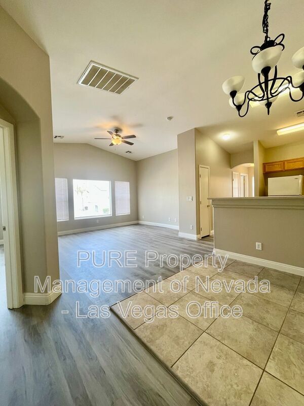 Building Photo - 3047 Errol Flynn St