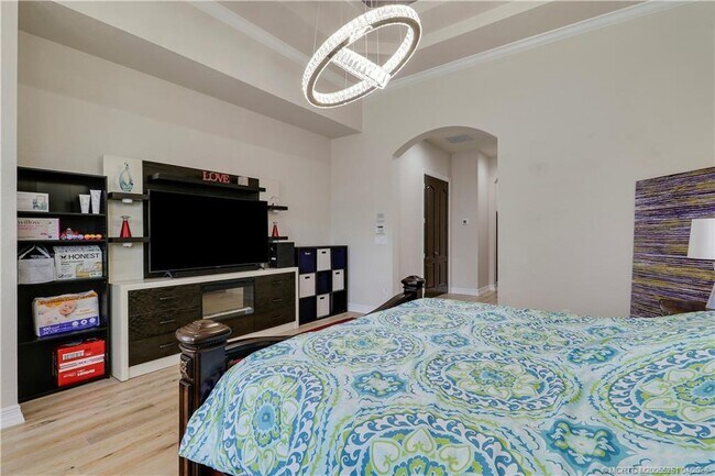 Building Photo - 5628 SW Gray Fox Dr