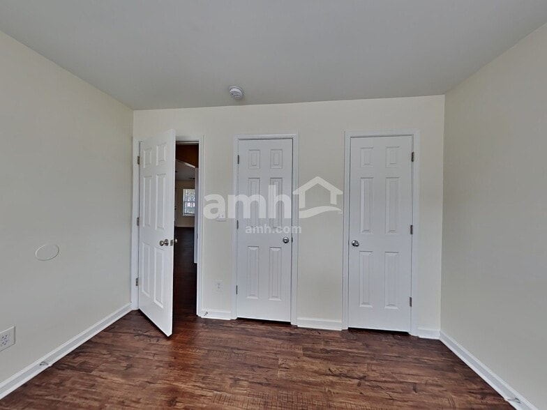 Building Photo - 3805 Hawk Tail Drive