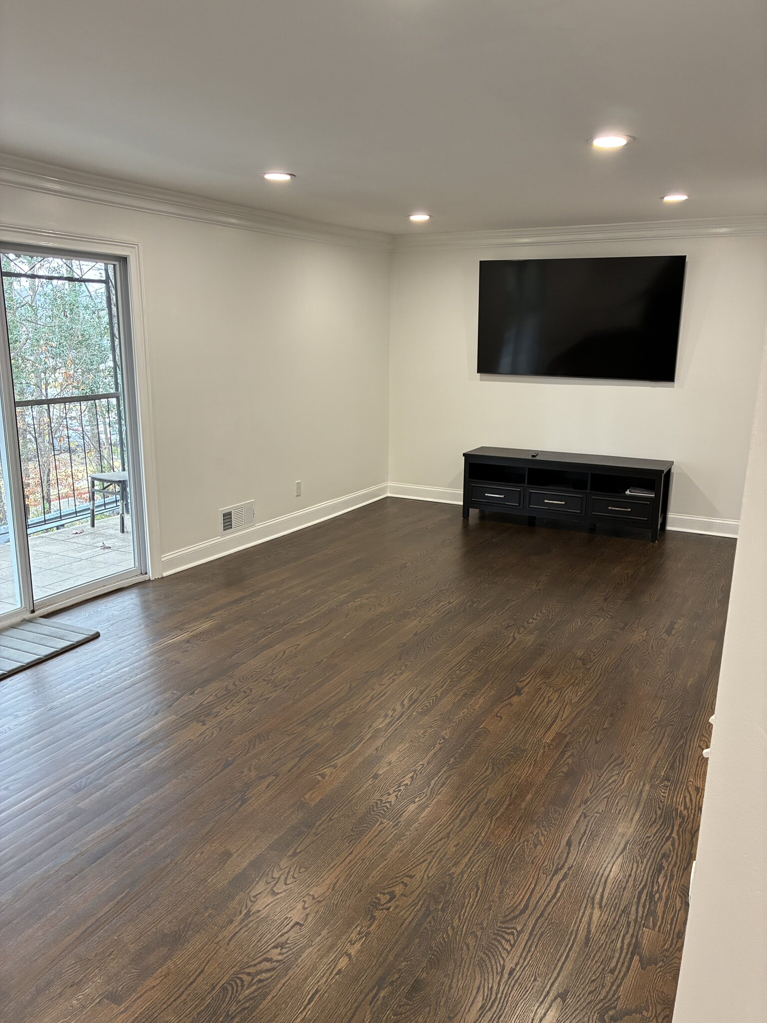 Building Photo - 1744 Woodcliff Pl NE