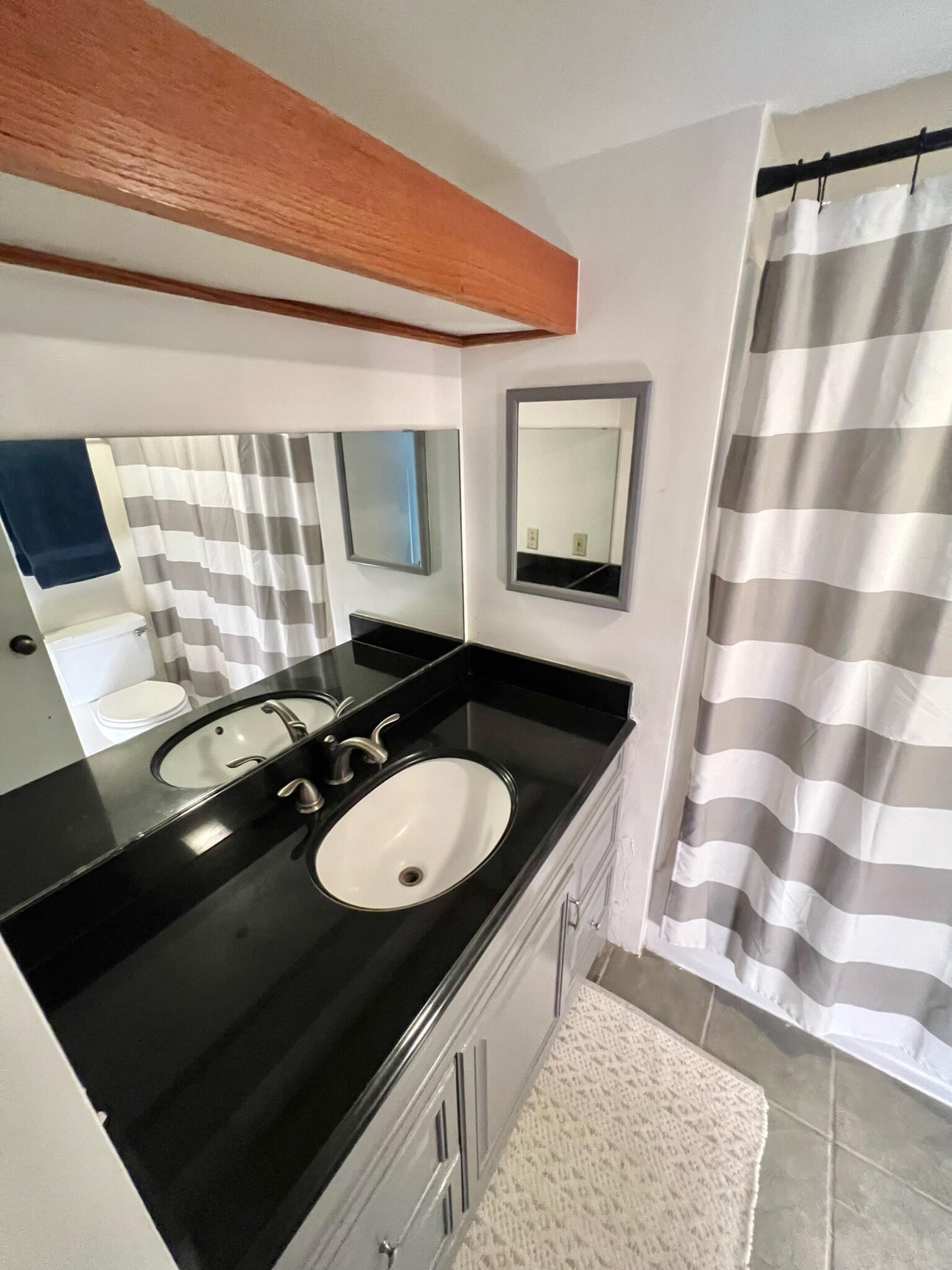 Building Photo - 876 Curtis St