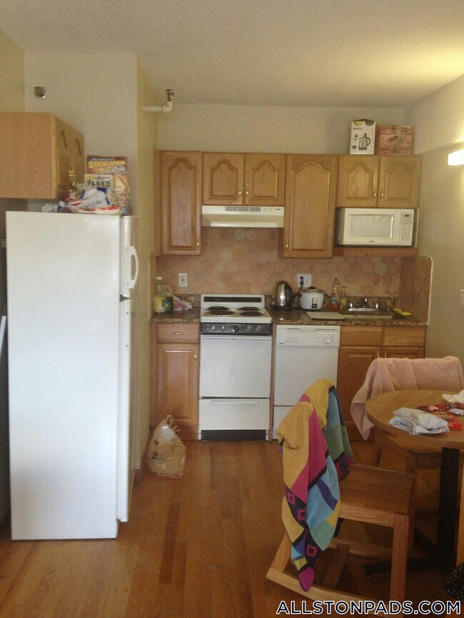 Building Photo - 1110 Commonwealth Ave