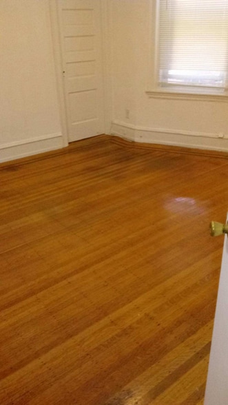 Building Photo - 4242 Spruce St