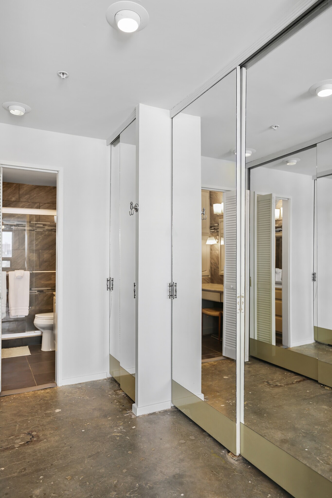 Building Photo - 3000 Farnam St