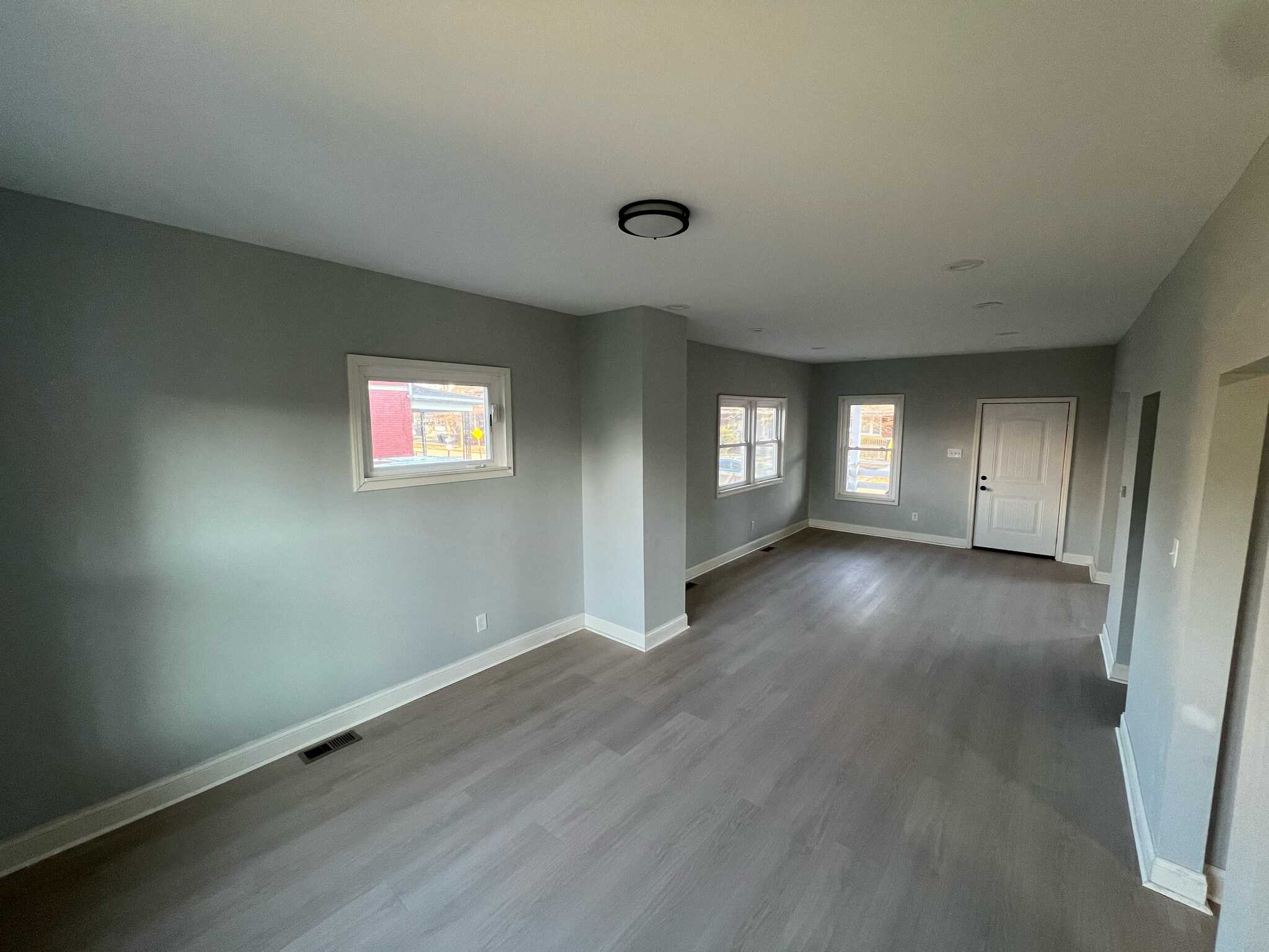 Building Photo - 4086 Montgomery St