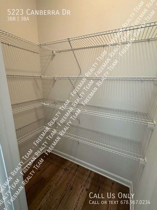 Building Photo - 5223 Canberra Drive