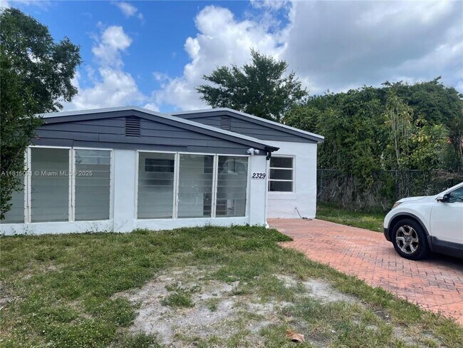 Primary Photo - 2 bedroom in North Miami Beach FL 33160