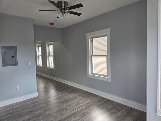 Building Photo - 90 Quequechan St