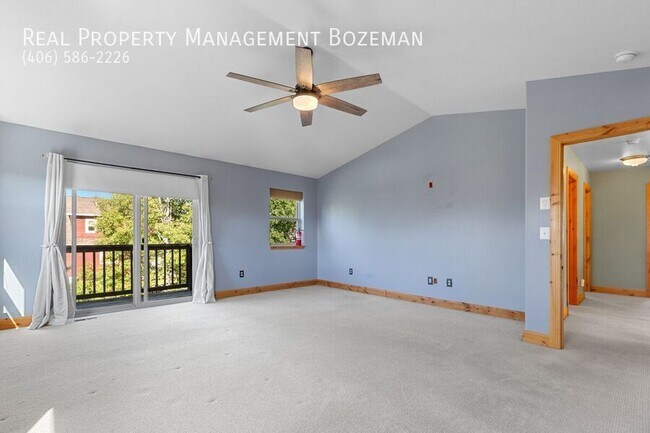 Building Photo - 971 Longbow Ln
