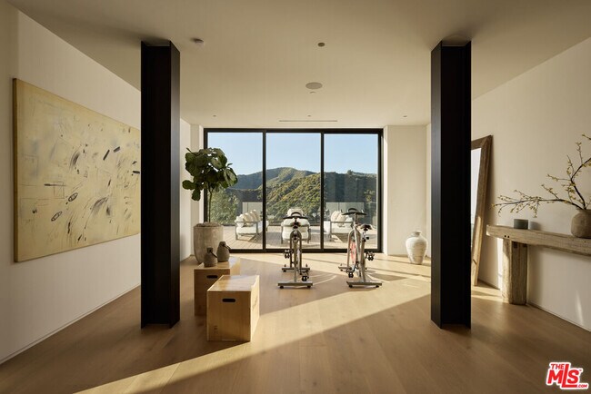 Building Photo - 1149 Linda Flora Dr