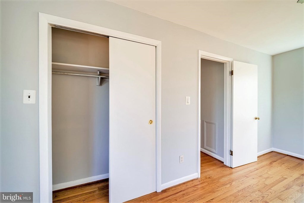 Building Photo - 1912 S Glebe Rd