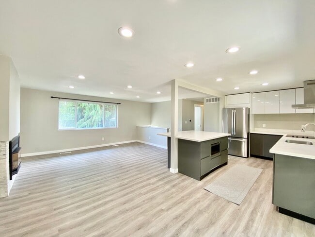 Building Photo - Great Home for rent