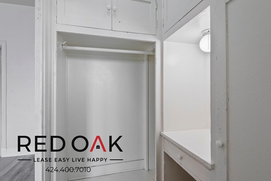 Building Photo - 2505 W 6th St