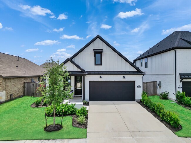 Building Photo - 21143 Austin Chalk Dr