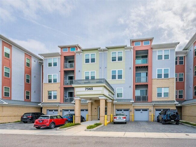 Building Photo - 7517 Laureate Blvd