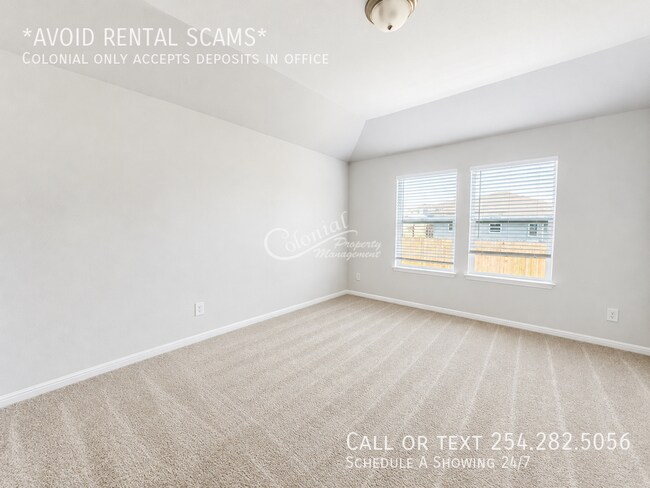 Building Photo - 105 Fossil Dr