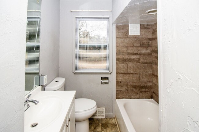 Building Photo - 11702 Ridge Rd